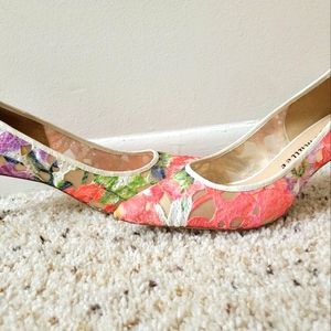 Anthropologie lace floral pumps